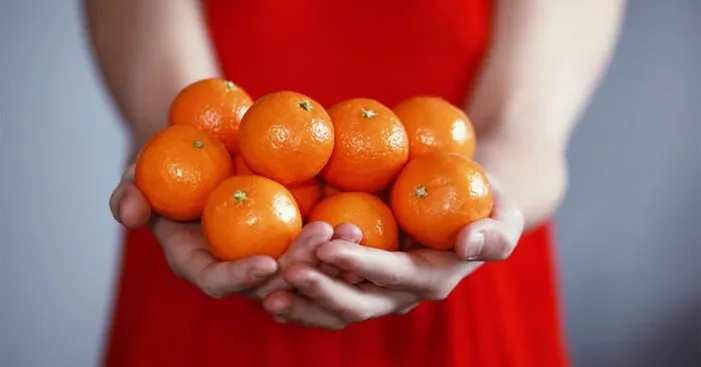 buying-mandarin-orange
