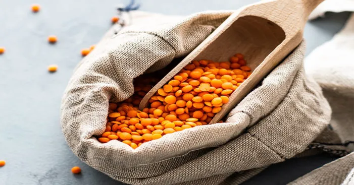 buying-red-lentils