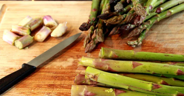 consuming-asparagus