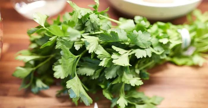 italian-parsley-nutritional-values-and-health-benefits