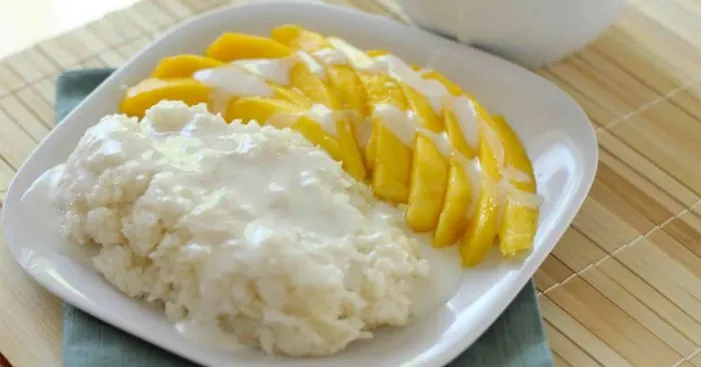 sweet-rice-and-mango-with-coconut-milk